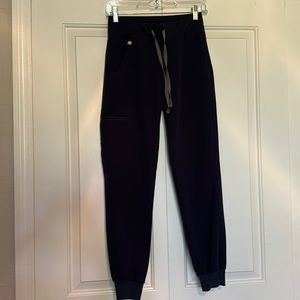 Women’s Figs jogger scrub pants size XXS navy blue